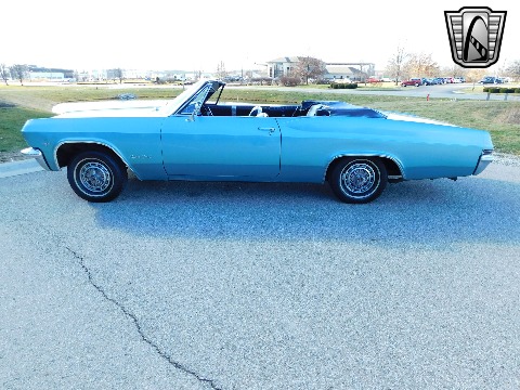 1965 Chevrolet Impala image 75