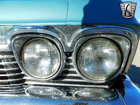 1965 Chevrolet Impala image 50