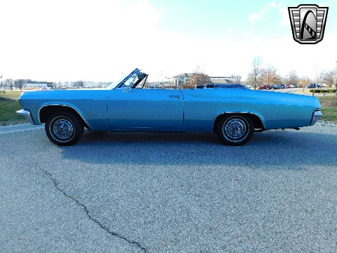 1965 Chevrolet Impala image 76