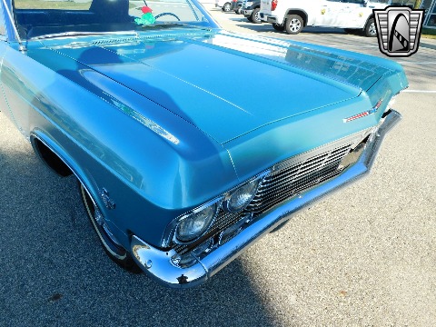 1965 Chevrolet Impala image 25