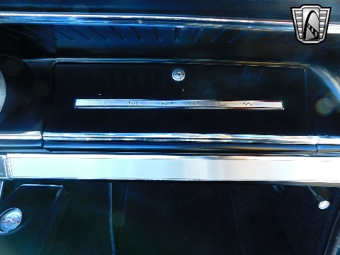 1965 Chevrolet Impala image 129