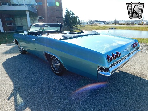 1965 Chevrolet Impala image 78