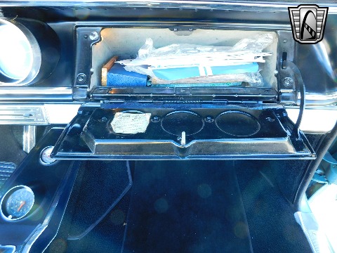 1965 Chevrolet Impala image 130