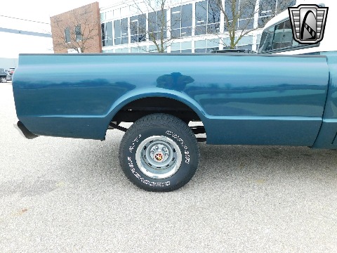 1967 Chevrolet K10 image 33