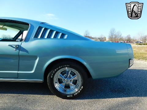 1965 Ford Mustang image 31