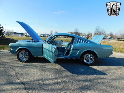 1965 Ford Mustang image 72