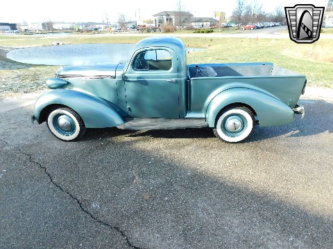 1937 Studebaker Coupe Express image 6