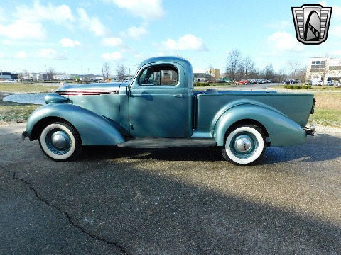 1937 Studebaker Coupe Express image 7