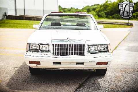 1986 Chrysler Lebaron image 6