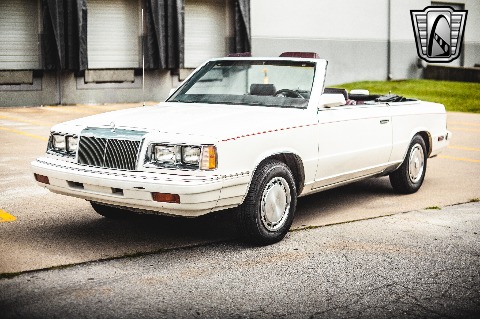1986 Chrysler Lebaron image 9