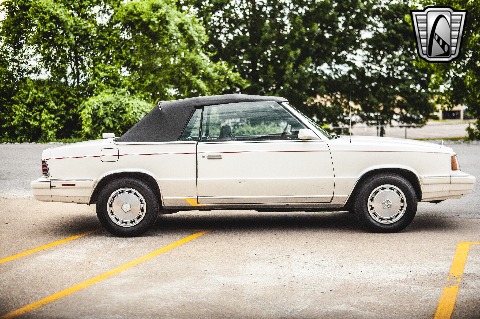 1986 Chrysler Lebaron image 36