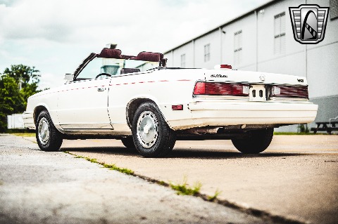 1986 Chrysler Lebaron image 16