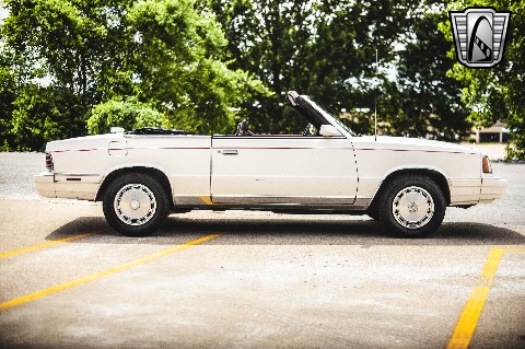 1986 Chrysler Lebaron image 24