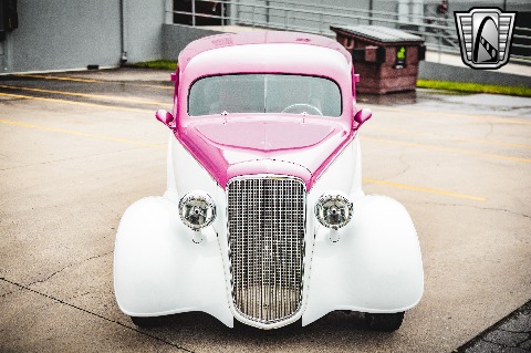 1935 Chevrolet Sedan image 4