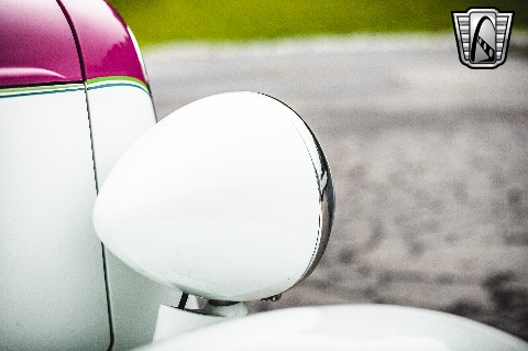 1935 Chevrolet Sedan image 38