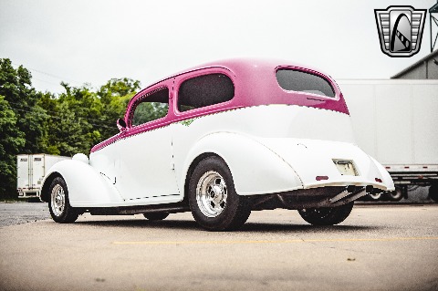 1935 Chevrolet Sedan image 15