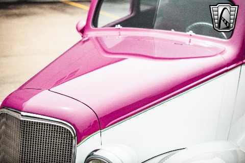 1935 Chevrolet Sedan image 42