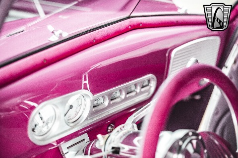 1935 Chevrolet Sedan image 95