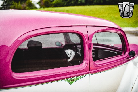 1935 Chevrolet Sedan image 71