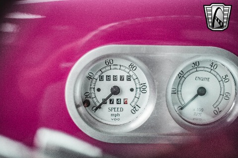 1935 Chevrolet Sedan image 97