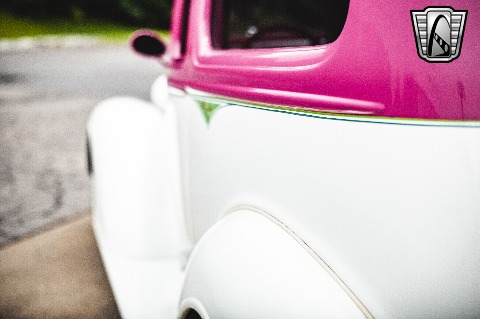 1935 Chevrolet Sedan image 49