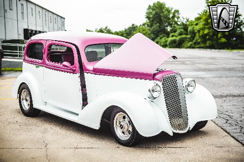 1935 Chevrolet Sedan image 76