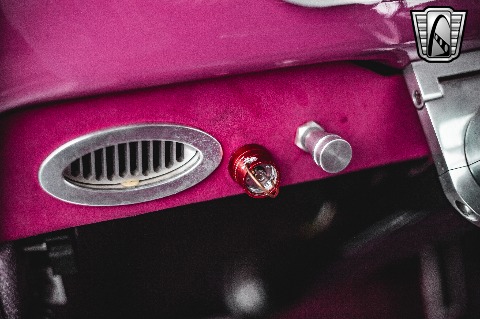 1935 Chevrolet Sedan image 102