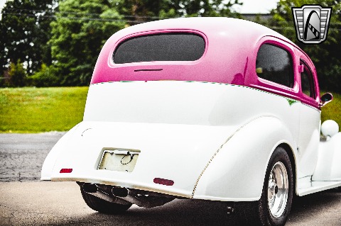 1935 Chevrolet Sedan image 51