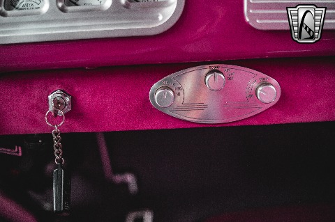 1935 Chevrolet Sedan image 103