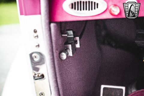 1935 Chevrolet Sedan image 106