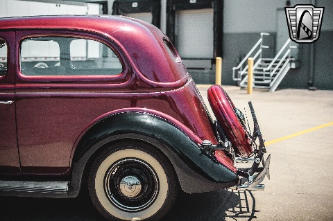1935 Ford Tudor image 29