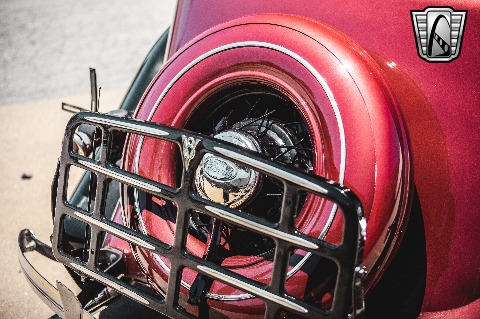 1935 Ford Tudor image 55