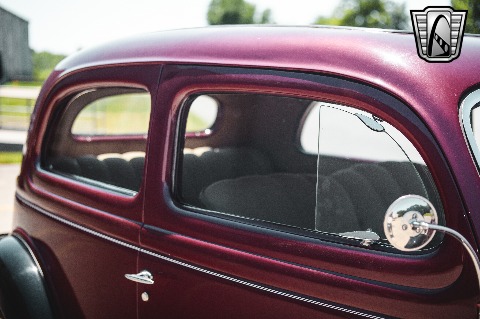 1935 Ford Tudor image 81