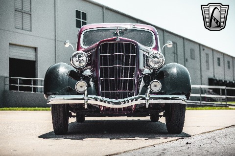 1935 Ford Tudor image 5