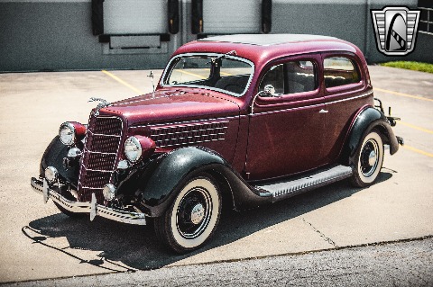 1935 Ford Tudor image 6