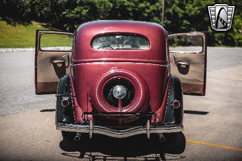 1935 Ford Tudor image 87