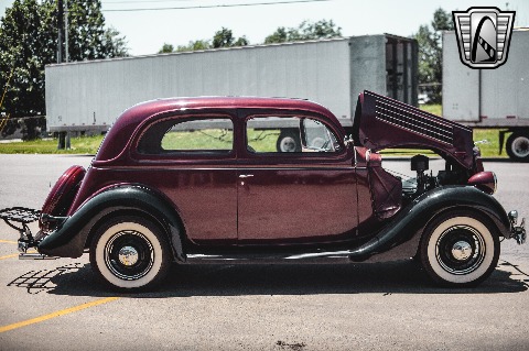 1935 Ford Tudor image 89