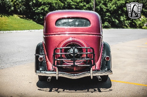 1935 Ford Tudor image 16