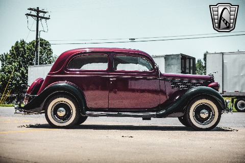 1935 Ford Tudor image 23