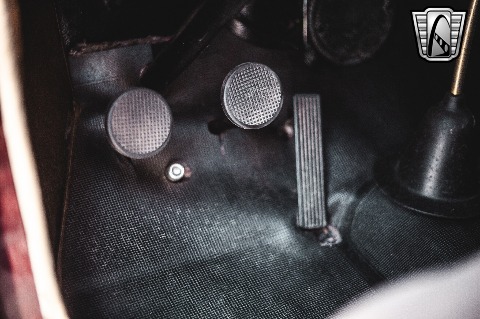 1935 Ford Tudor image 128