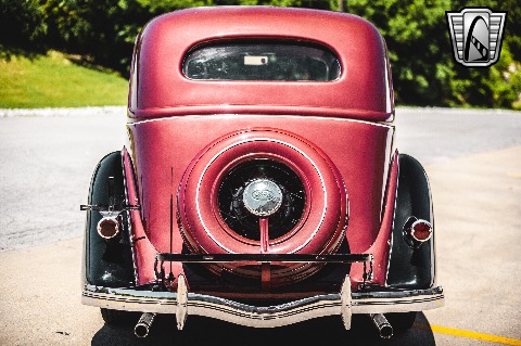 1935 Ford Tudor image 51