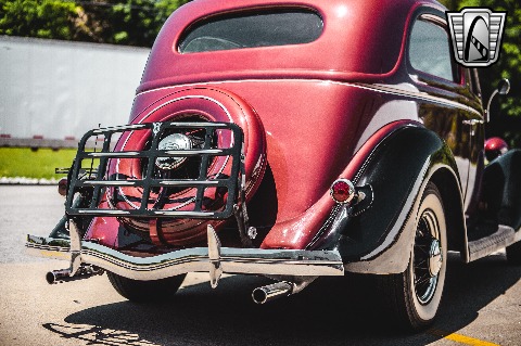 1935 Ford Tudor image 52