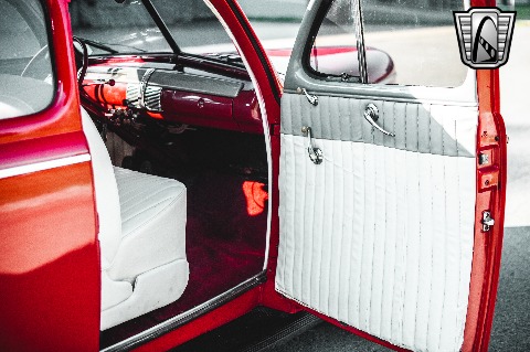 1941 Ford Super Deluxe image 107