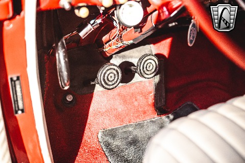 1941 Ford Super Deluxe image 105