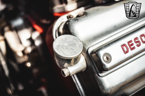 1933 Chrysler Coupe image 110