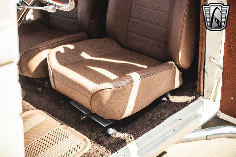 1933 Chrysler Coupe image 137