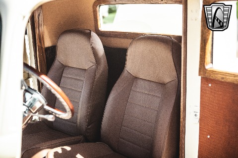 1933 Chrysler Coupe image 138