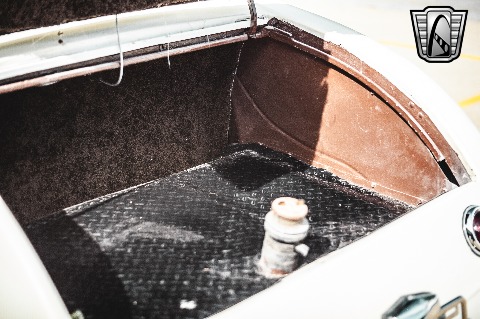 1933 Chrysler Coupe image 146