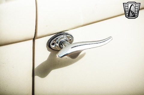 1933 Chrysler Coupe image 43