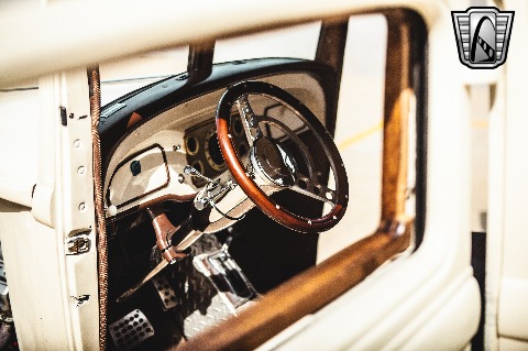 1933 Chrysler Coupe image 121